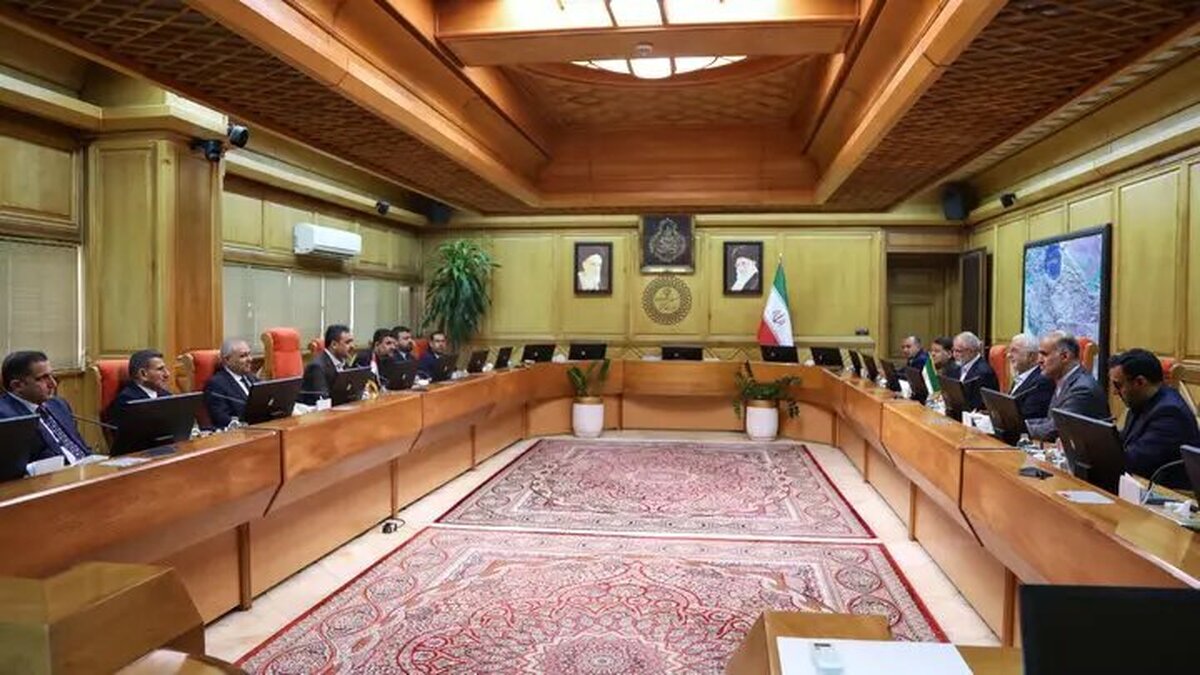 مومنی: حاکمیت و امنیت عراق را یکپارچه می‌دانیم