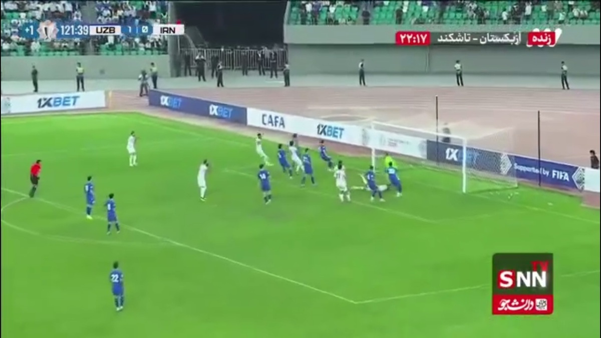 فرصت گلزنی برای تیم ملی ایران در دقیقه 2+120 که شیرجه طارمی تبدیل به گل نشد