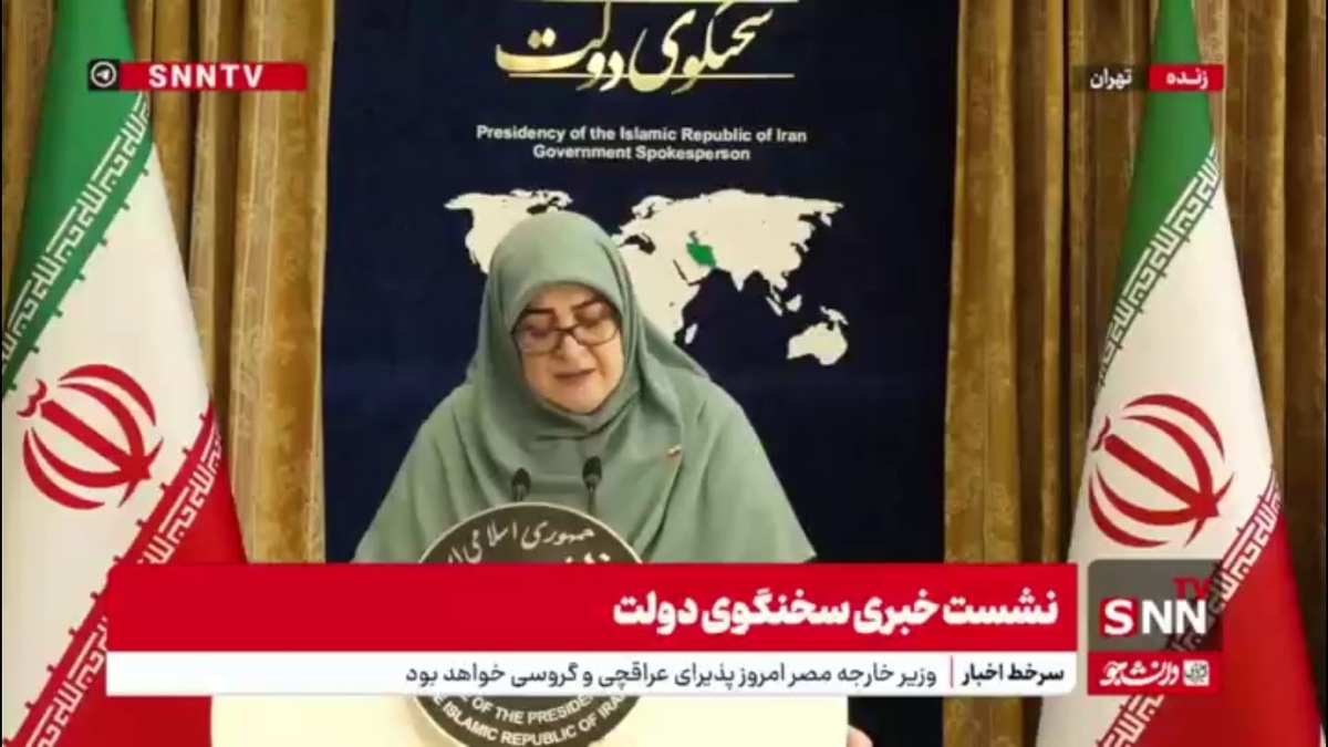 مهاجرانی: رهبر انقلاب در دیدار رئیس&zwnj;جمهور و اعضای هیئت دولت فرمودند؛ &laquo;چو دخلت نیست، خرج آهسته&zwnj;تر کن&raquo;