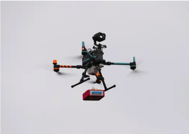 وقتی ثانیه‌ها حیاتی‌اند؛ آزمایش پهپادهای حامل دفیبریلاتور برای بیماران قلبی