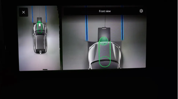 کاین الکتریک، پیشتاز شارژ القایی؛ پورشه تسلا را سر پشت گذاشت کاین الکتریک، پیشتاز شارژ القایی؛ پورشه تسلا را سر پشت گذاشت
