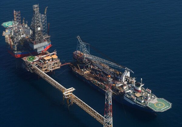 تولید روزانه فاز ۱۱ پارس جنوبی از مرز ۲۲ میلیون متر مکعب گاز عبور کرد