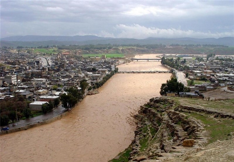 طرح تبدیل رودخانه کشکان به یک مکان تفریحی در دست اقدام است