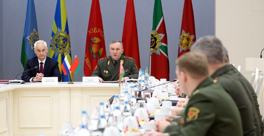 بلاروس در مسیر دستیابی به سلاح هسته ای؟/  مقامات بلاروسی تجهیز سامانه موشکی پولونز به کلاهک اتمی را بررسی میکنند