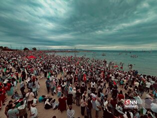 بدرقه کاروان آزادی صمود در بندر سیدی بوسعید