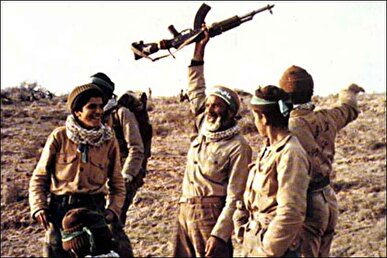 «جمهوری اسلامی ایران؛ قلّه ایستادگی در نبرد جهانی قدرت‌ها»