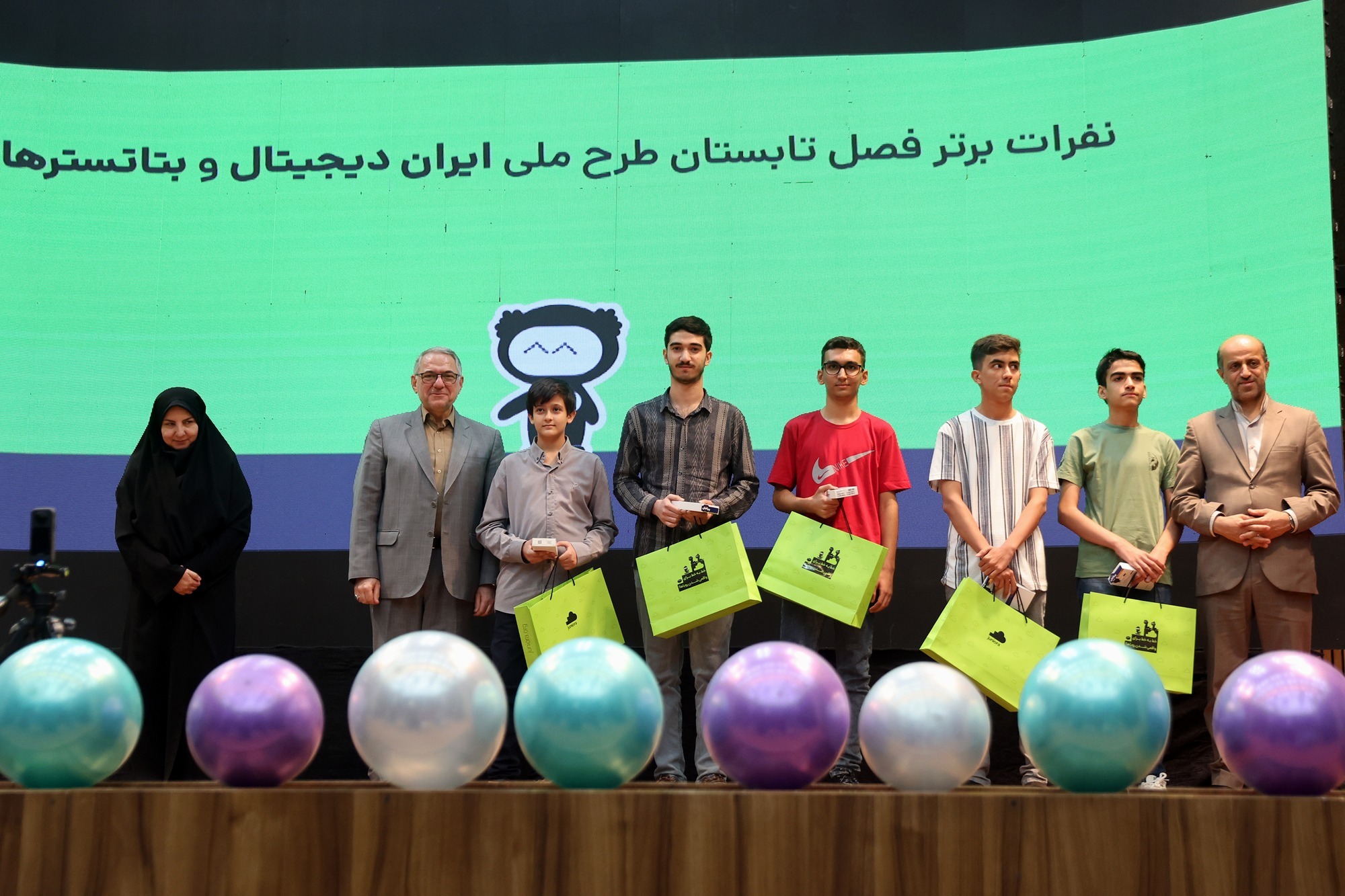 وقتی مسابقه هوش مصنوعی، مدرسه را به میدان نبرد خلاقیت تبدیل می&zwnj;کند