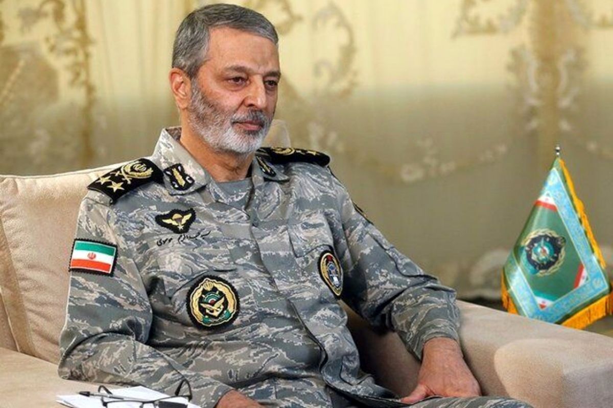 دیدار سرلشکر موسوی با خانواده فرماندهان شهید جنگ تحمیلی ۱۲ روزه