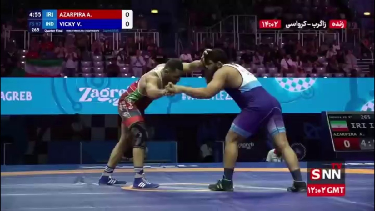 آذرپیرا با اقتدار به نیمه نهایی رسید