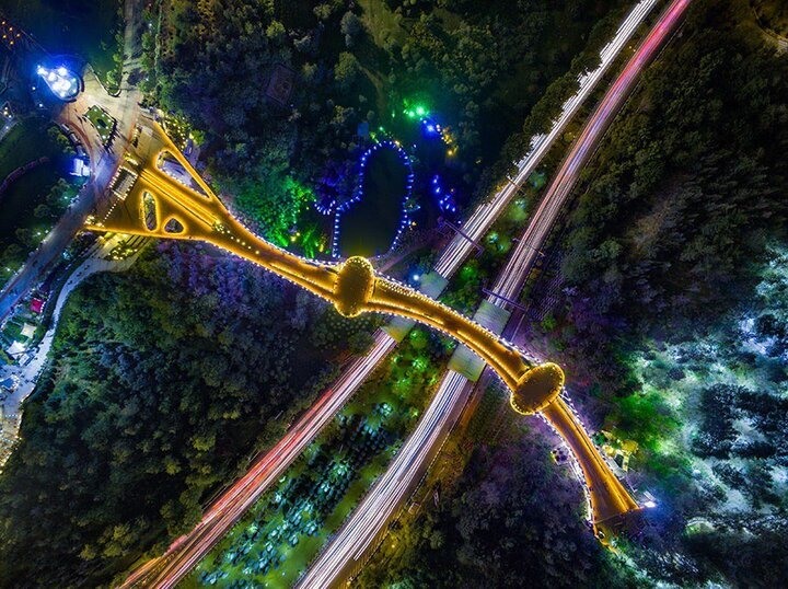 «پل طبیعت» به رنگ طلایی درمیآید