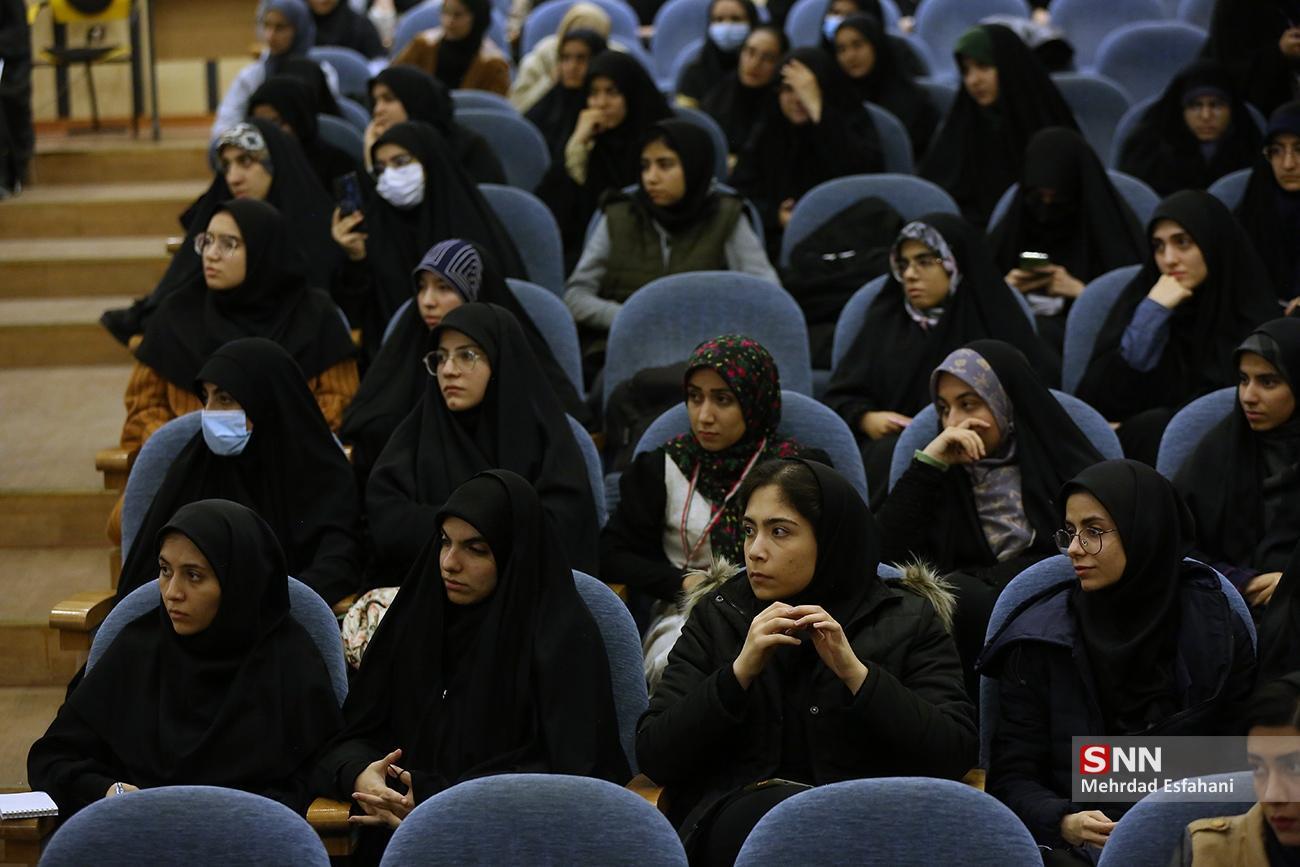 وقتی دستاورد&zwnj;های سلامت روان دانشجویان زیر سایه تحریف رسانه&zwnj;ای قرار می&zwnj;گیرد