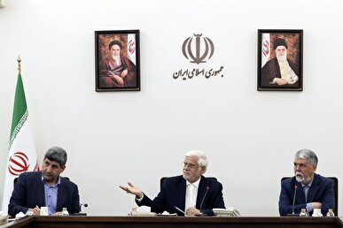 عارف: دولت به اهمیت مسائل فرهنگی واقف است/ تخصیص ۴۰ میلیون دلار برای حل مشکل کاغذ