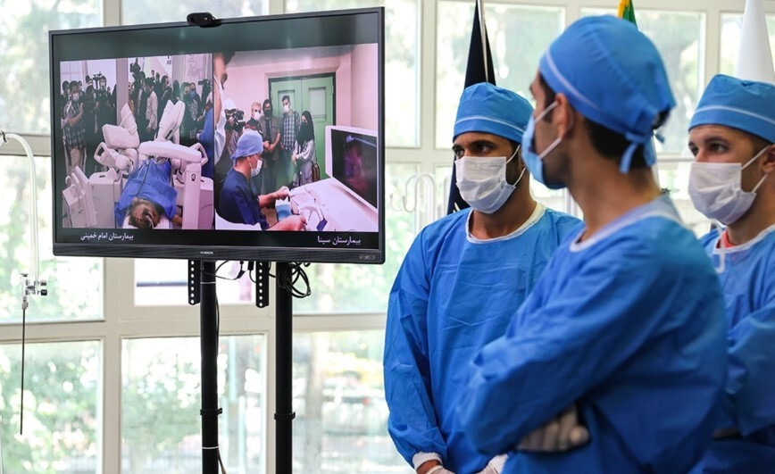 نگاهی به پیچیدگی&zwnj; فنی ساخت ربات&zwnj;های جراح/ ربات جراحی سینا، پیچیده&zwnj;ترین طرح رباتیک پزشکی ایران را بیشتر بشناسید