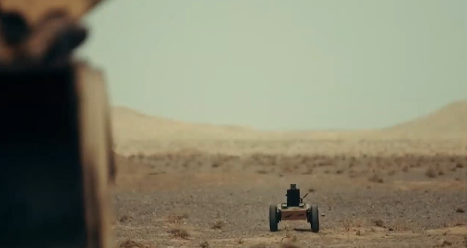 نگاهی به ربات جنگی تانک&zwnj;زن ایران/ تانکو نشونش بده خودش میزنه!