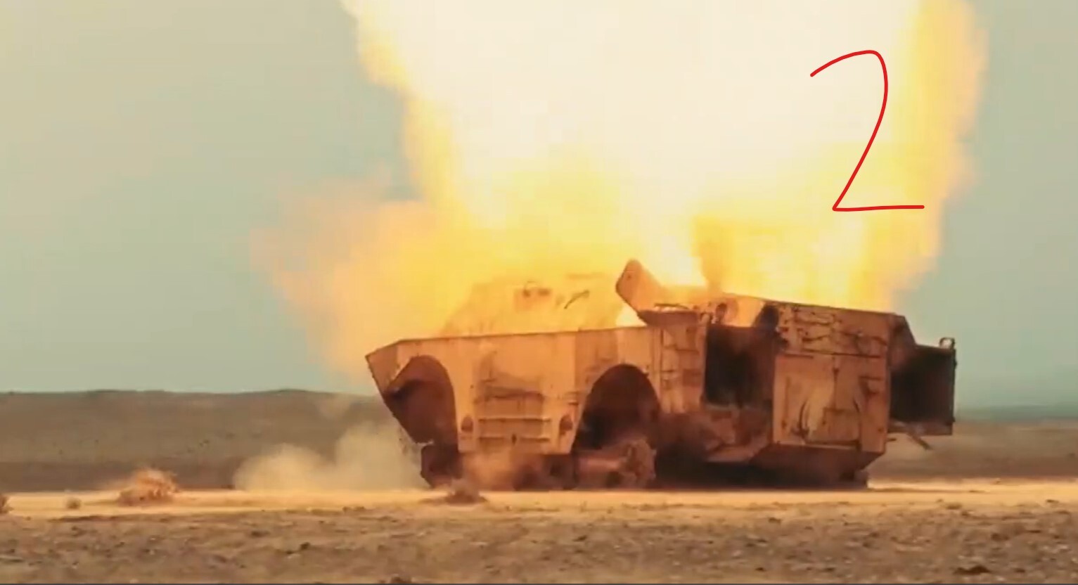 نگاهی به ربات جنگی تانک&zwnj;زن ایران/ تانکو نشونش بده خودش میزنه!