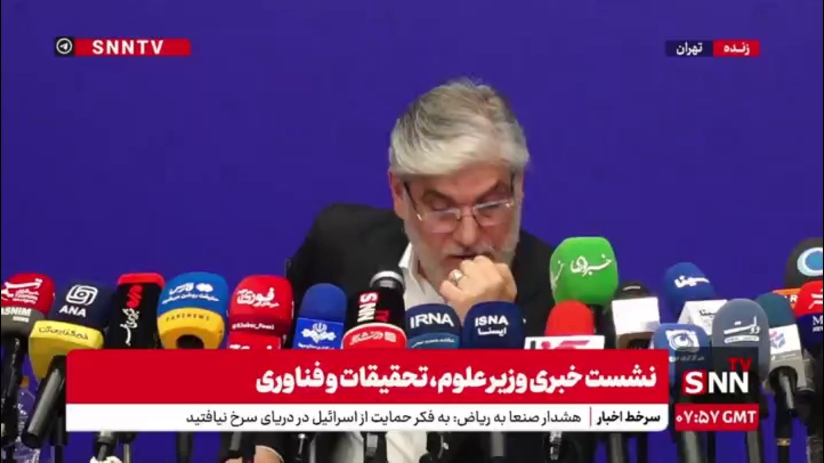 واکنش وزیر علوم به تاثیر مکانیسم ماشه بر فضای علمی/ تحریم‌ها را عمدا به سمت توسعه فناورانه کشور بردند
