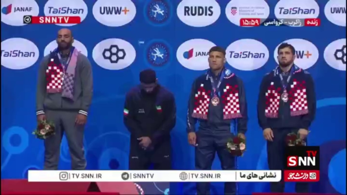 اهدای مدال طلای وزن 97 کیلوگرم به هادی ساروی دلاور مرد ایرانی