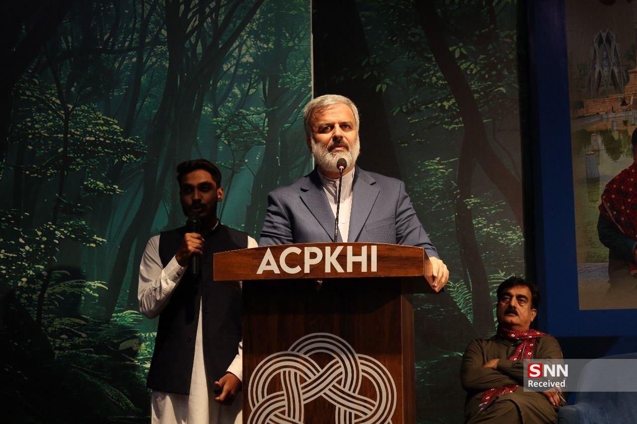 گزارش رونمایی از سفرنامه ایران با عنوان &laquo;تمام خستگی&zwnj;ها زدوده شد&raquo; در کراچی