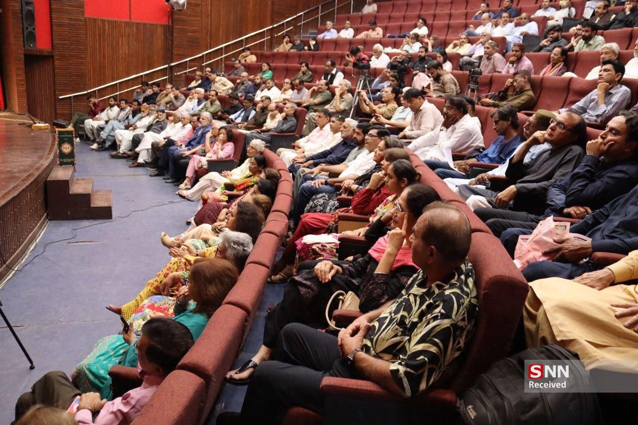 گزارش رونمایی از سفرنامه ایران با عنوان &laquo;تمام خستگی&zwnj;ها زدوده شد&raquo; در کراچی