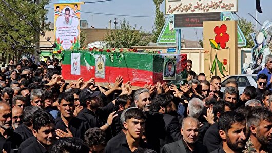 خاکسپاری شهید حادثه تروریستی ایرانشهر در کوهسرخ