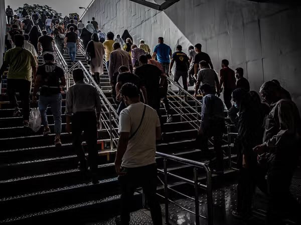 شهر بی&zwnj;دسترس / وقتی معلولان در حاشیه توسعه شهری می&zwnj;مانند