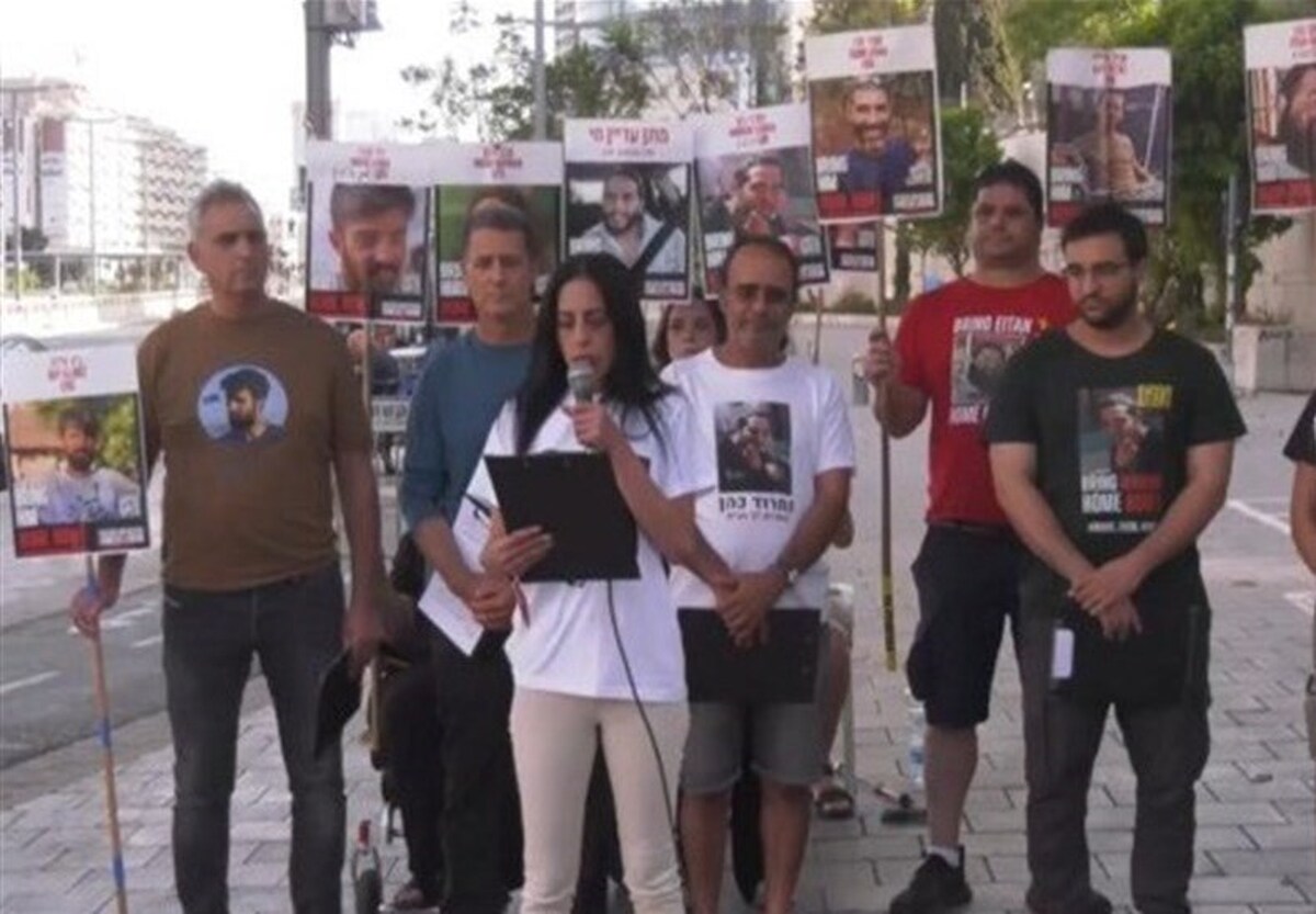 خانواده اسرای اسرائیلی: نتانیاهو با حمله به غزه جان ۴۲ اسیر را به خطر انداخته است