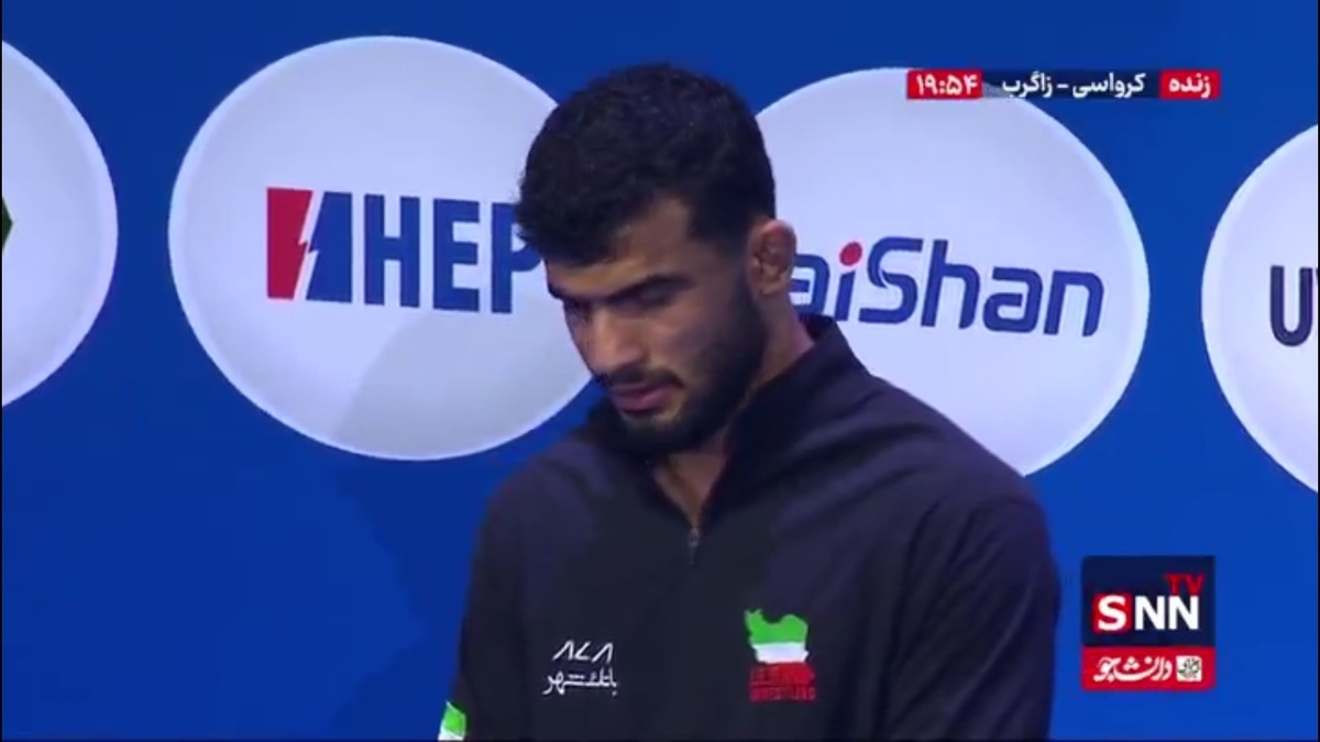 اشک&zwnj;های علیرضا مهمدی پس از کسب مدال نقره