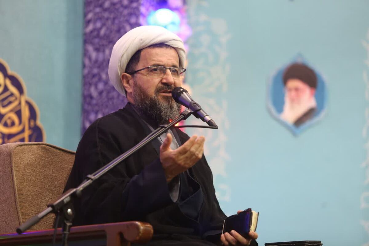 حجت الاسلام ماندگاری. دفاع مقدس به ما آموخت عزت در گرو ولایتمداری و استقامت است