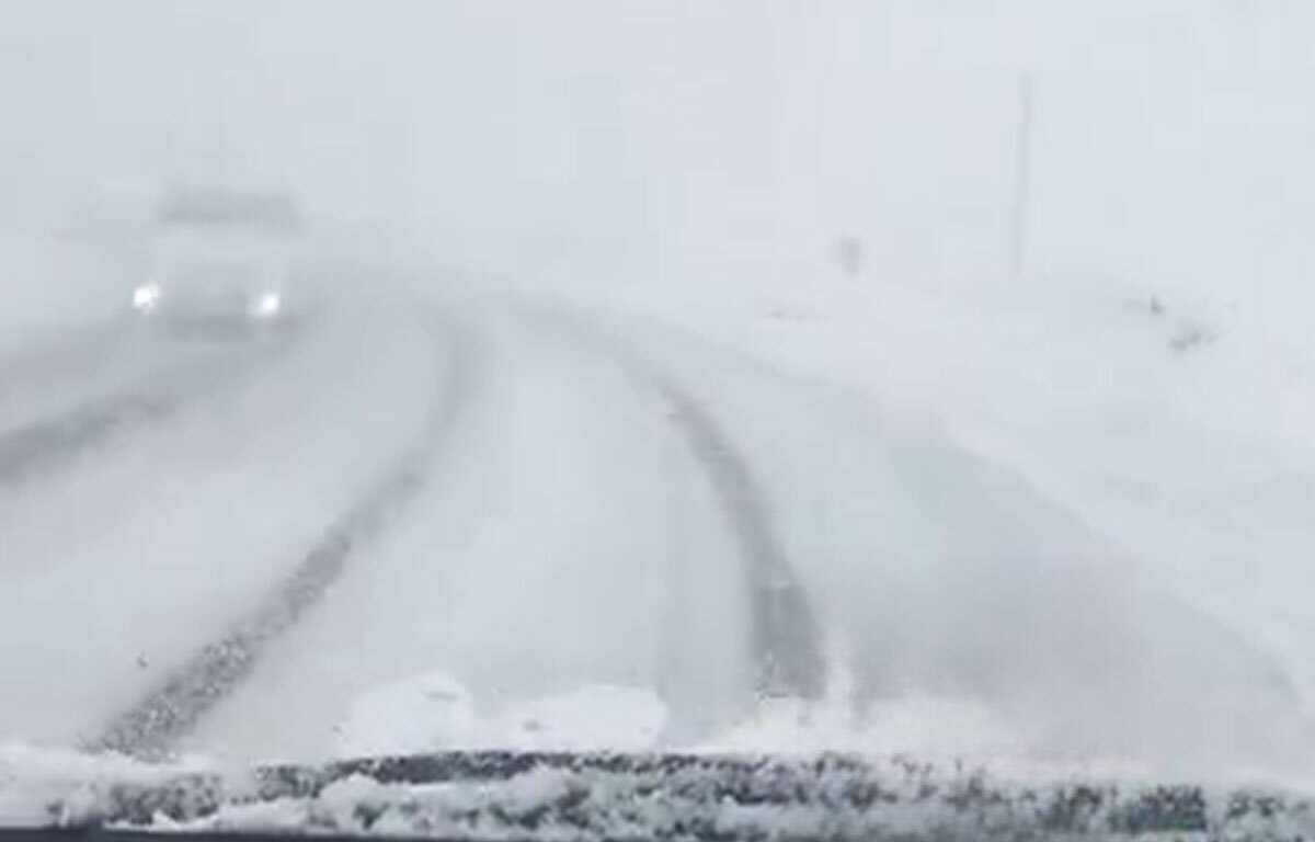 ۱۰ سانتی‌متر برف در ورزقان آذربایجان‌شرقی