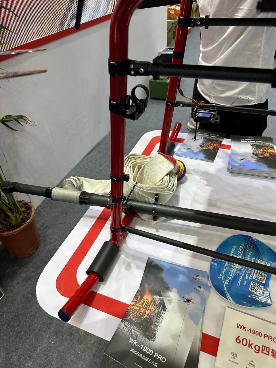 نگاهی به نقش پهپادها در مأموریت&zwnj;های آتش&zwnj;نشانی/ آیا آتش نشانی تهران به پهپاد های آتش نشان مجهز شده است؟