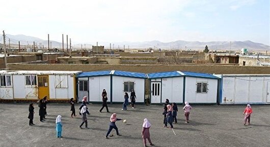 وعده‌ مسئولان لرستانی برای برچیدن مدارس کانکسی به کجا رسید؟