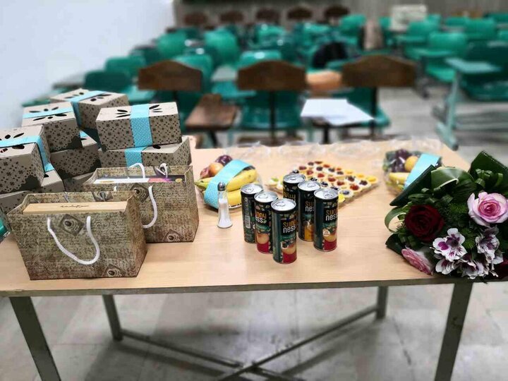 هرگونه پذیرایی و هدیه دادن در جلسات دفاع ممنوع شد