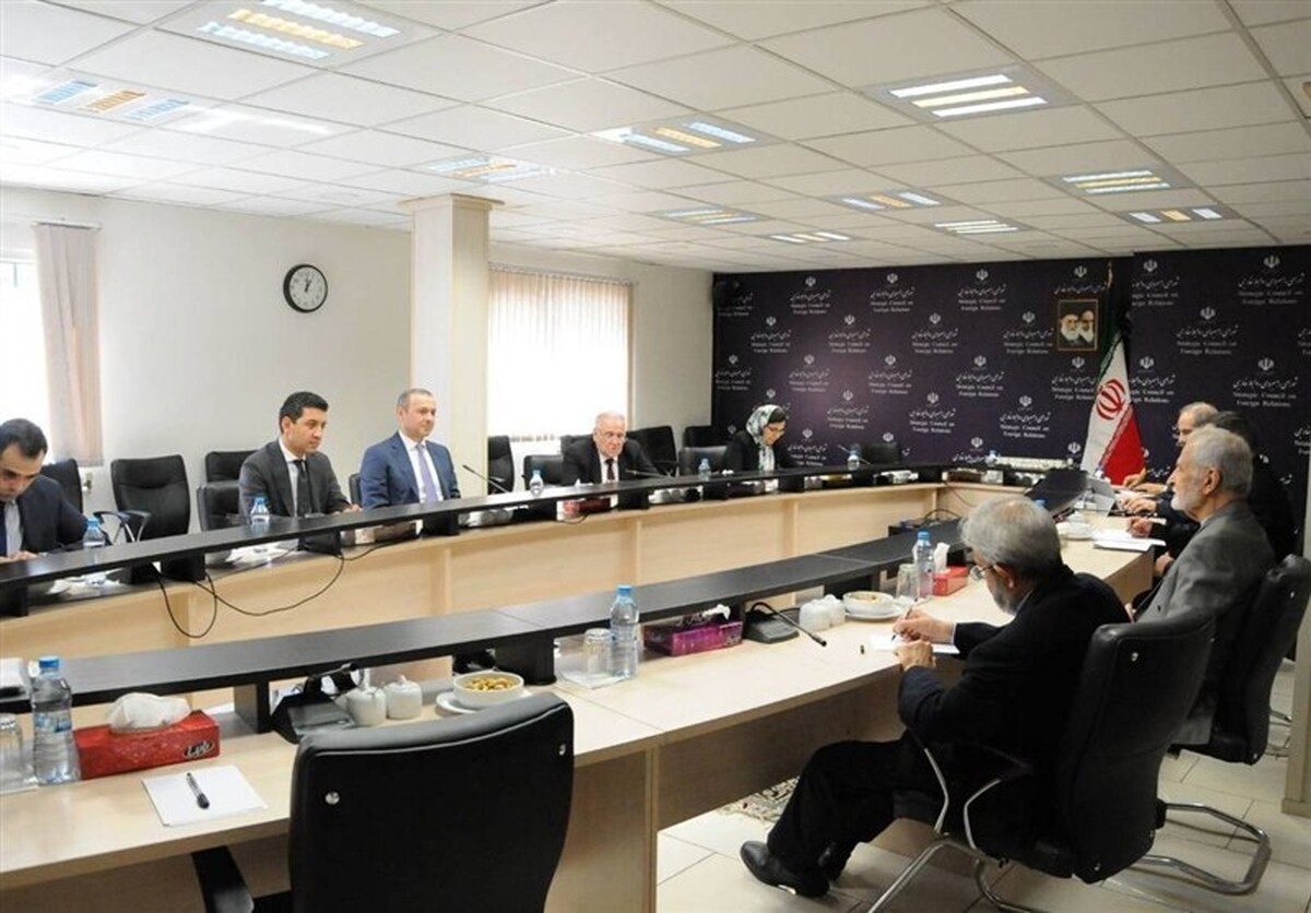 خرازی خطاب به مقام ارمنی: جزئیات مشارکت شرکت آمریکایی در مسیر ارتباطی باید روشن شود