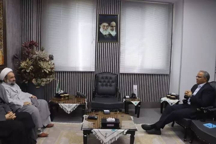 تقدیر نماینده ولی فقیه در سیستان و بلوچستان از اقدامات توسعه&zwnj;ای و تاکید بر رفع مشکلات مردم