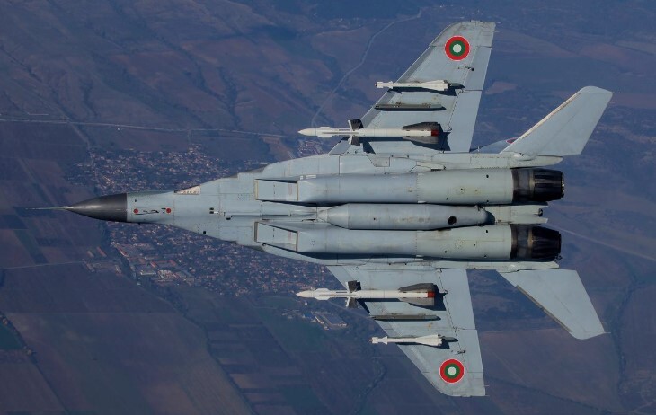 نگاهی به جنگنده میگ-۲۹ فالکروم در خدمت ایران/ میگ-۲۹ های ایرانی در کدام شهرها مستقر هستند؟