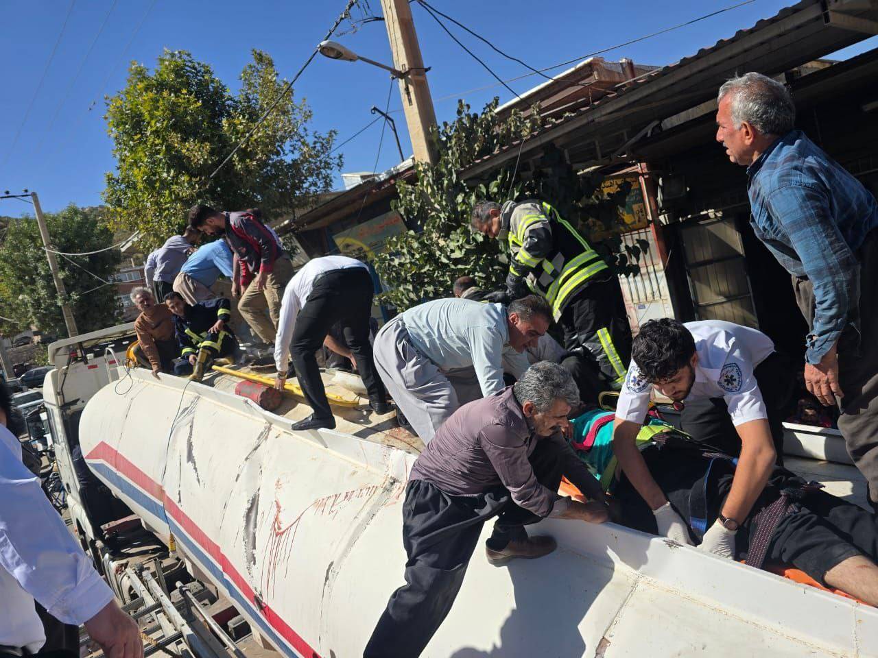 انفجار یک دستگاه تانکر حمل سوخت در مریوان+فیلم