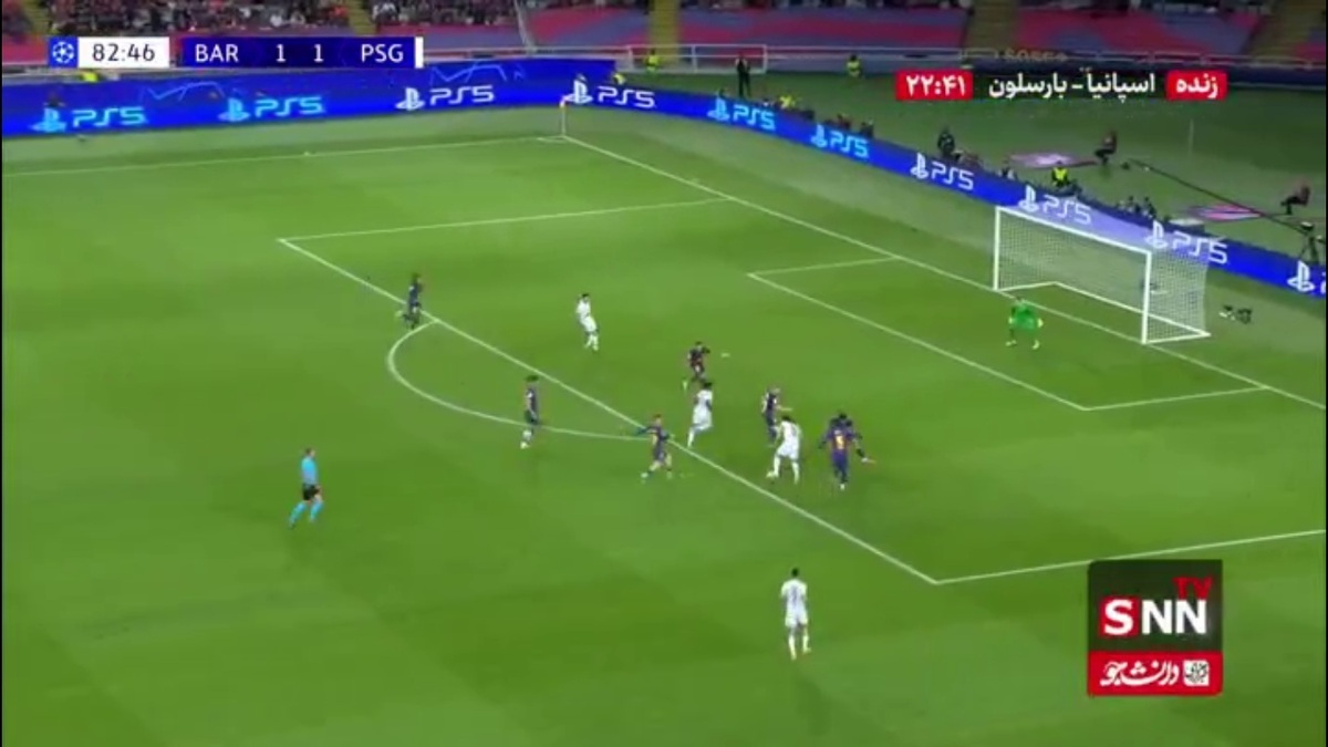 شوت سهمگین کانگ این که به تیرک دروازه اصابت کرد