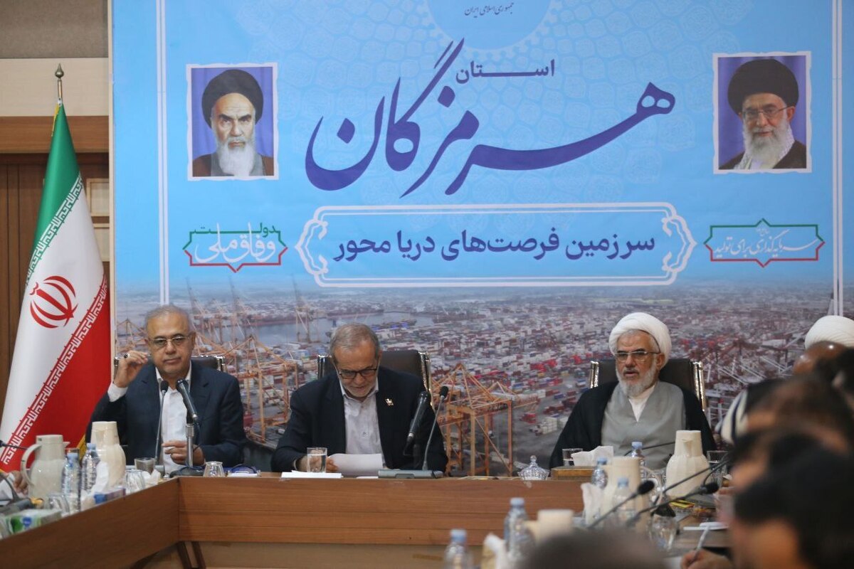 افتتاح مرحله دوم نیروگاه آلومینیوم المهدی و آب‌شیرین‌کن یک میلیون مترمکعبی بندرعباس