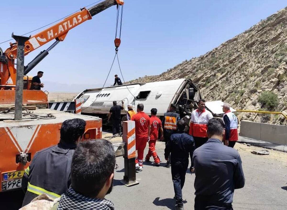 واژگونی اتوبوس در محور دماوند ـ فیروزکوه