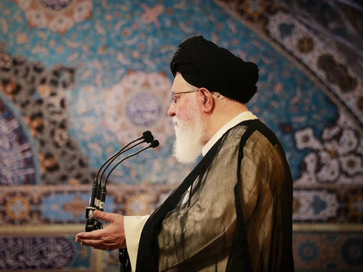 هرکسی سفره مردم را تنگ کند، خائن به خداست/شکست آمریکا و اسرائیل در جنگ ۱۲ روزه با خودباوری موشکی ایران