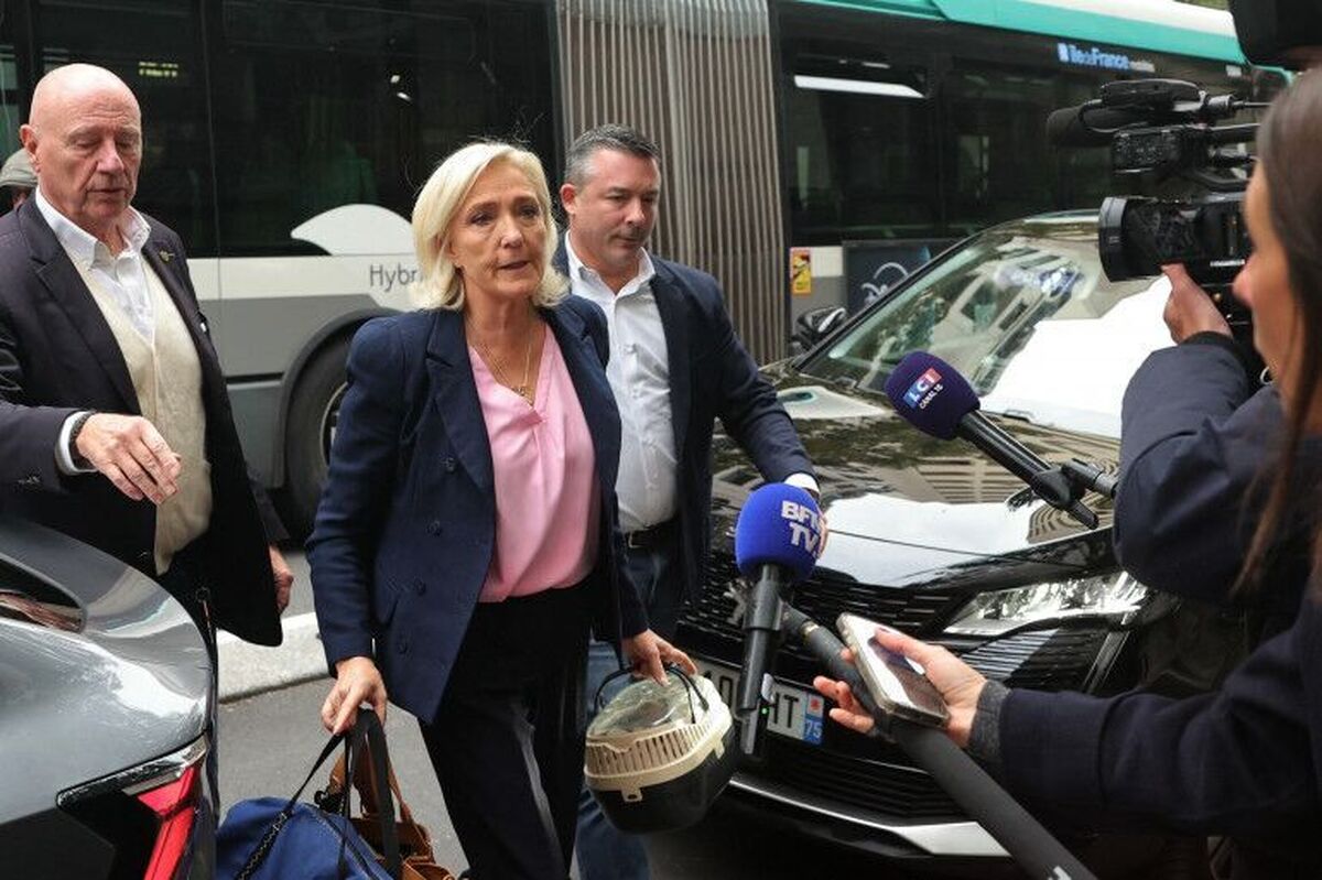 «مارین لوپن» انحلال مجلس ملی فرانسه را خواستار شد