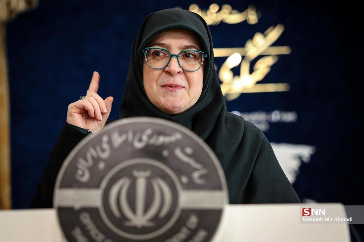 مهاجرانی: حفظ ارز ترجیحی برای کالا‌های اساسی قطعی است/ ارز تک نرخی در حال بررسی است + فیلم