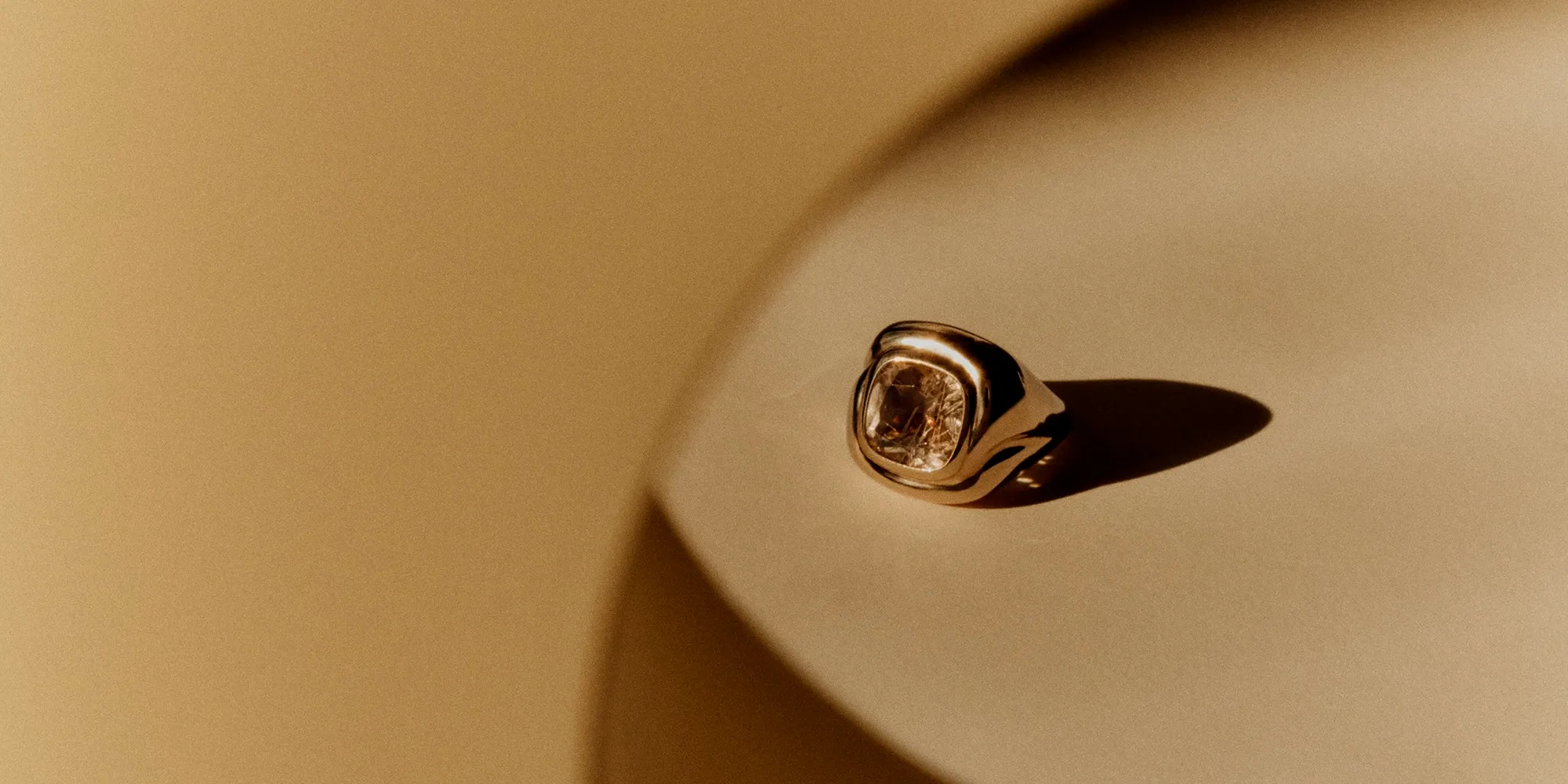 حلقه طلایی برای برترین خالقان محتوا در اینستاگرام