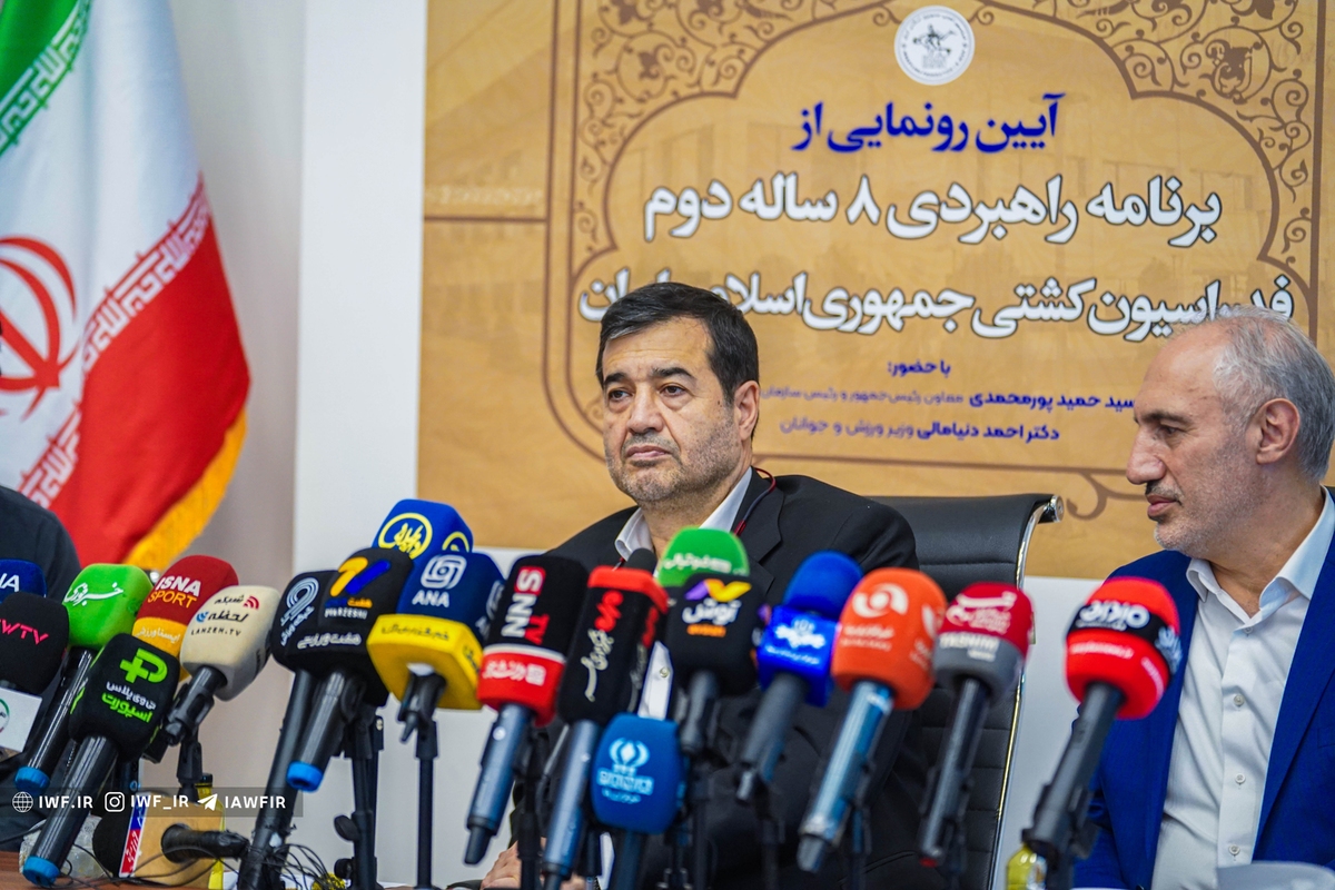 دنیامالی: برنامه جامع موفقیت در المپیک طراحی شده است / کشتی نماد ورزش ملی و غیرت ایرانی است