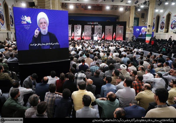 حاشیه&zwnj;نگاری از رویداد ایران همدل در حسینیه امام خمینی(ره)