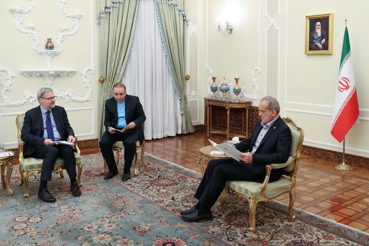 پزشکیان: ایران بر اساس اصول بنیادین خود، هیچ‌گاه به دنبال سلاح هسته‌ای نبوده و نیست