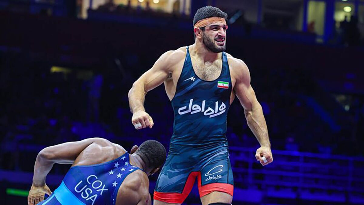 کامران قاسم&zwnj;پور: شناخت بهتری از نحوه کشتی&zwnj;گرفتن در این وزن، به&zwnj;ویژه برابر حریفان روس و آمریکایی دارم+ فیلم