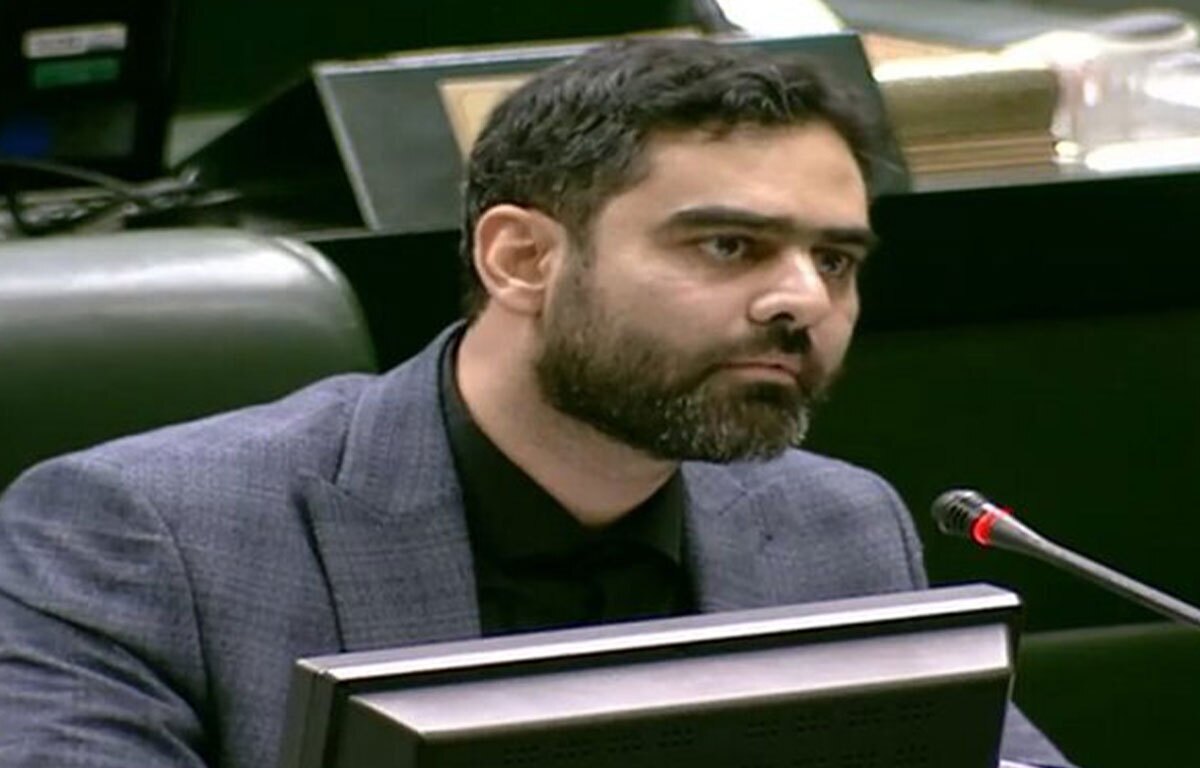 آقای باهنر! شما با طرح نیروهای شرکتی مخالفید چون آقازاده‌های شما نیروی شرکتی نبودند چون یک شب گرسنه نخوابیدی