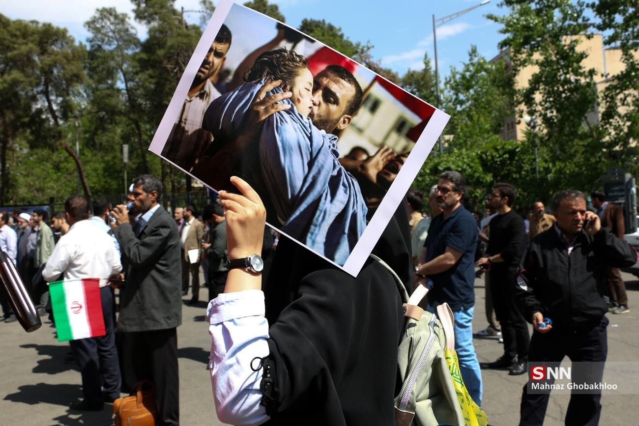 فضاسازی دانشگاه شیراز با موضوع حمایت از فلسطین+ عکس
