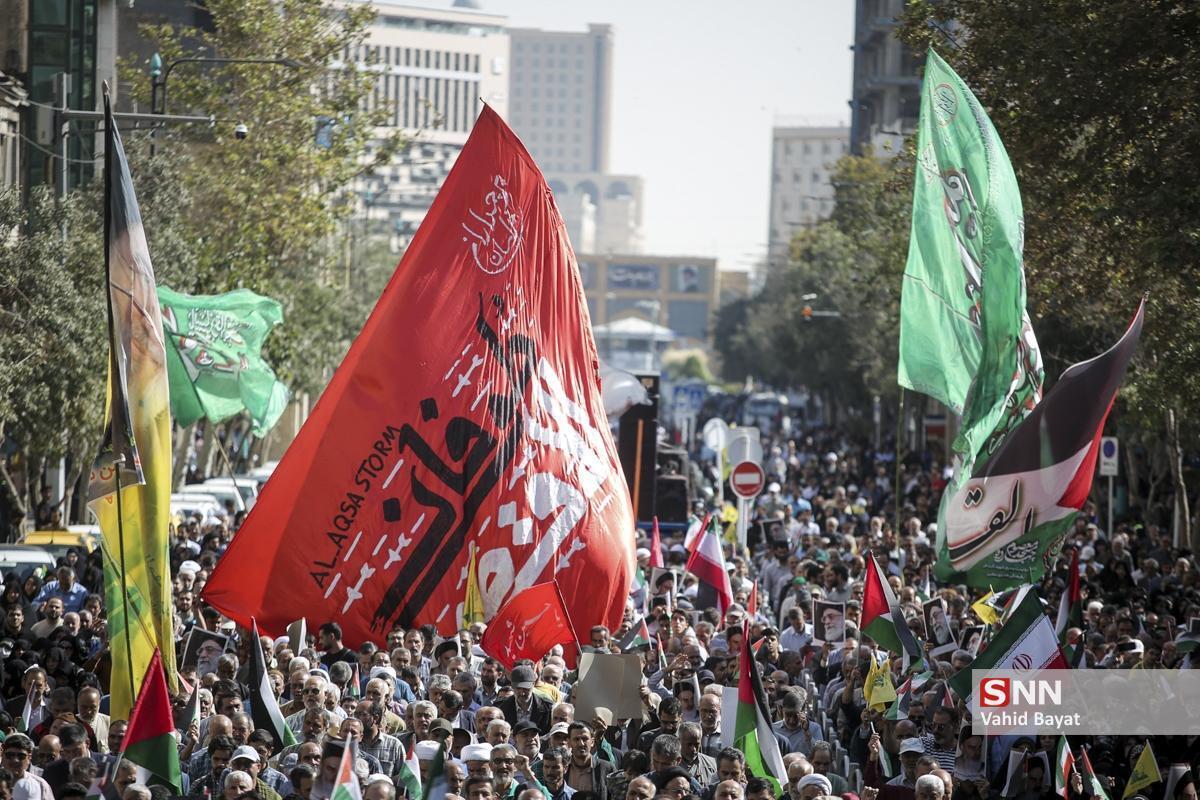 حضور باشکوه مردم سراسر کشور در راهپیمایی «بشارت نصر» / ملت ایران: کنار مردم غزه می‌مانیم